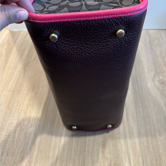 Sold - Picture 5 of 7